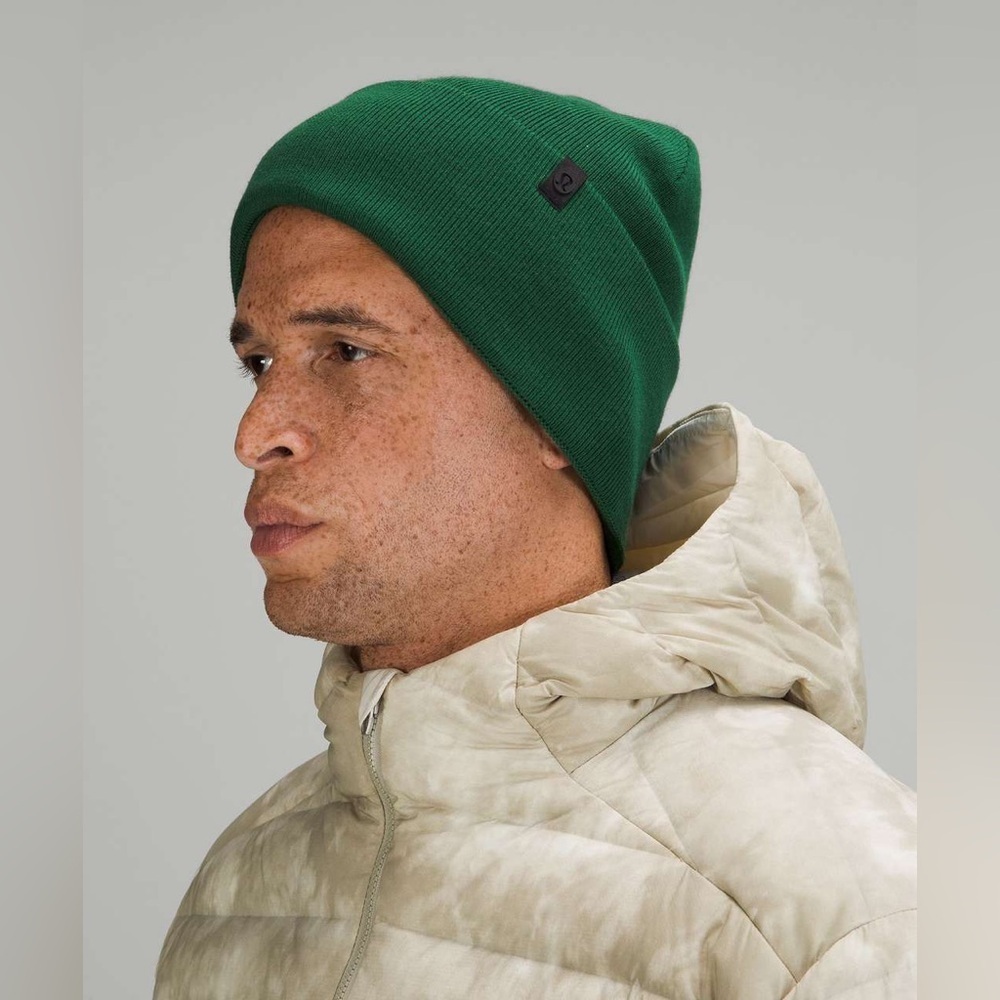 NWOT Lululemon Chill Fighter Beanie
Everglade Green size small medium